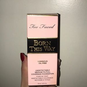 Too Faced Born This Way Foundation